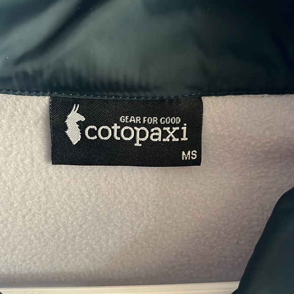 Light grey with stripes Cotopaxi fleece zip up - Picture 3 of 3